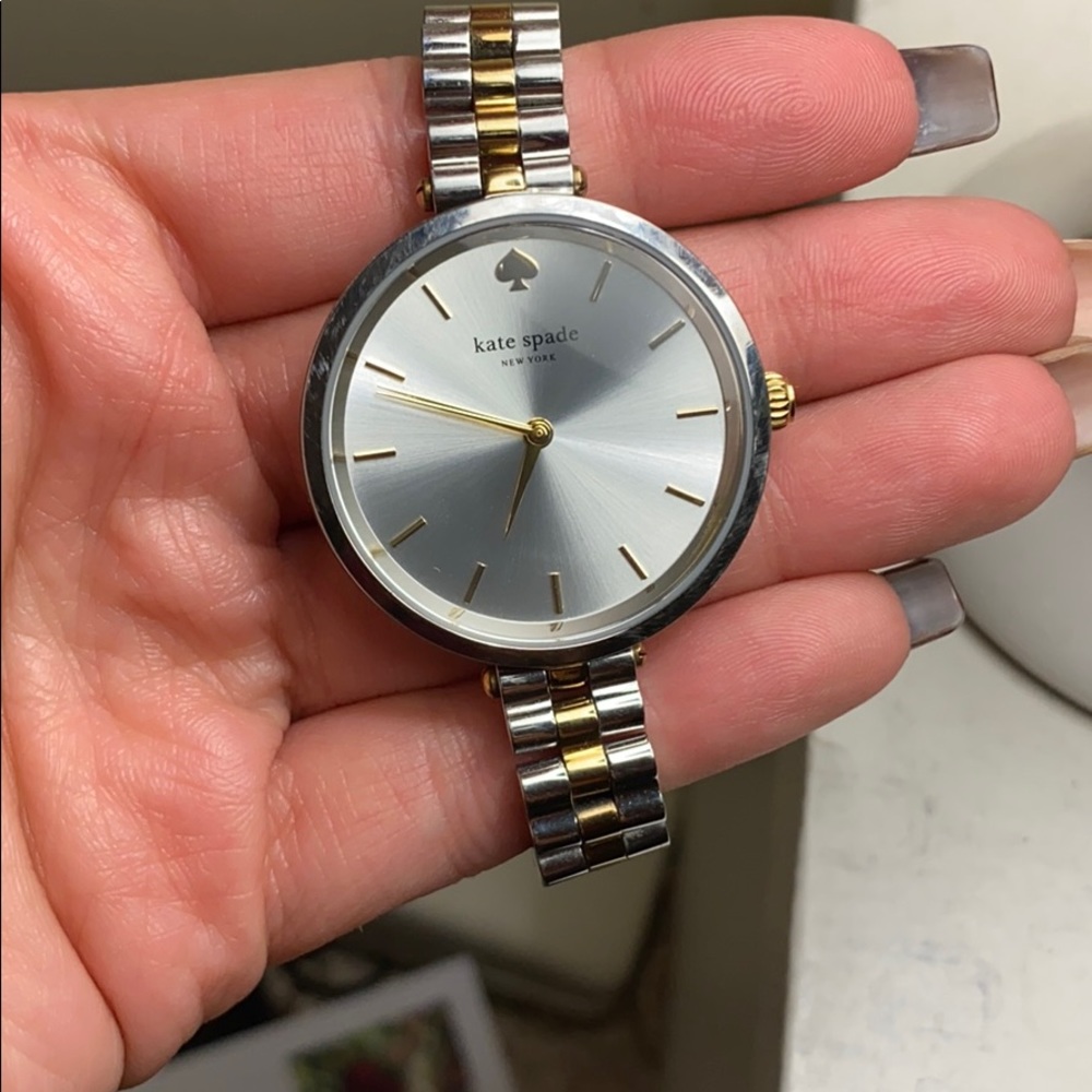 Kate spade watch!! - Picture 3 of 7